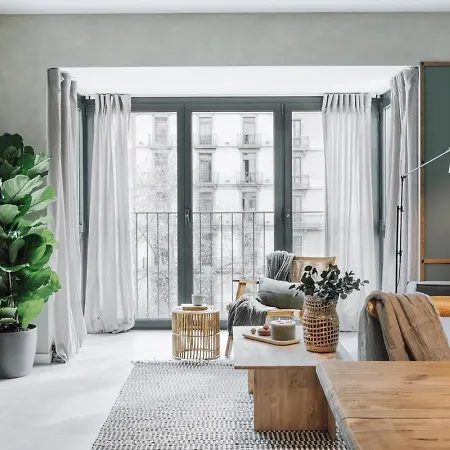 Sare - 3 Bedrooms In Eixample Esquerra Barcelona