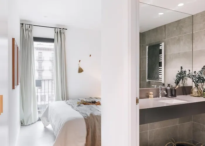 Lejlighed Sare - 3 Bedrooms In Eixample Esquerra Barcelona