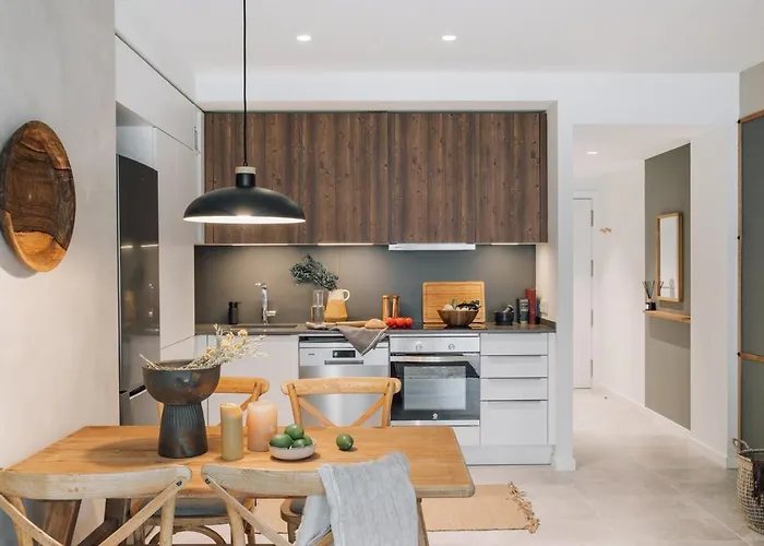 Sare - 3 Bedrooms In Eixample Esquerra