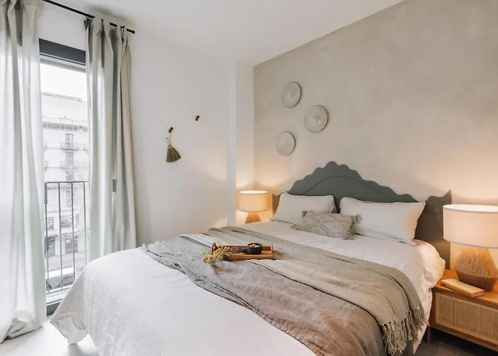 Sare - 3 Bedrooms In Eixample Esquerra Barcelona