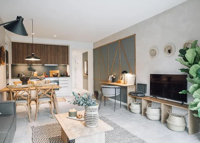 Sare - 3 Bedrooms In Eixample Esquerra * Barcelona